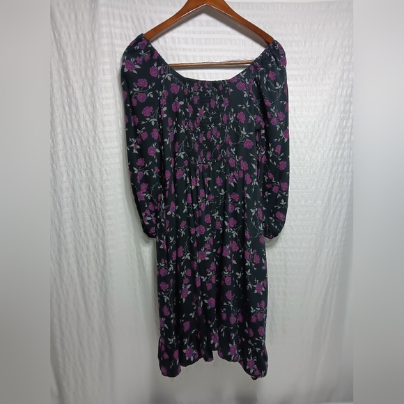 HotTopic  💯 Rayon  midi floral Dress.  Size L - Picture 2 of 7